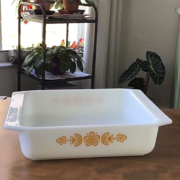 Vintage Pyrex Butterfly Gold square baking dish - Picture 11 of 13